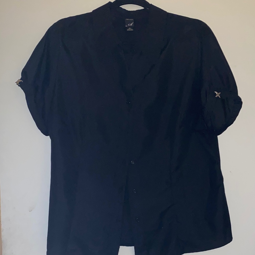 4 for 20.00 ❤️Apparenza Black Blouse